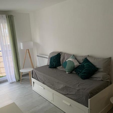Appartement Tout Equipe A 6 Minutes De La Gare St Charles Marseille Luaran gambar