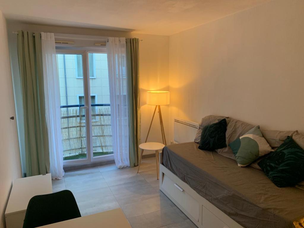 Appartement Tout Equipe A 6 Minutes De La Gare St Charles Marseille Luaran gambar
